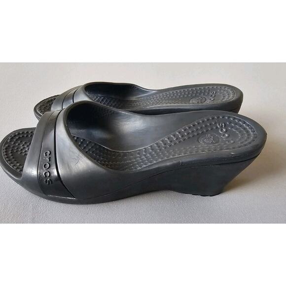 Crocs Sassari Shoes Wedge Heels Size 8 Open Toe Slide Sandals Black - Picture 1 of 5